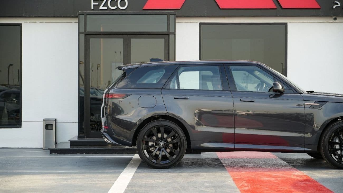 2025 Land Rover Range Rover HSE P400 thumbnail 8