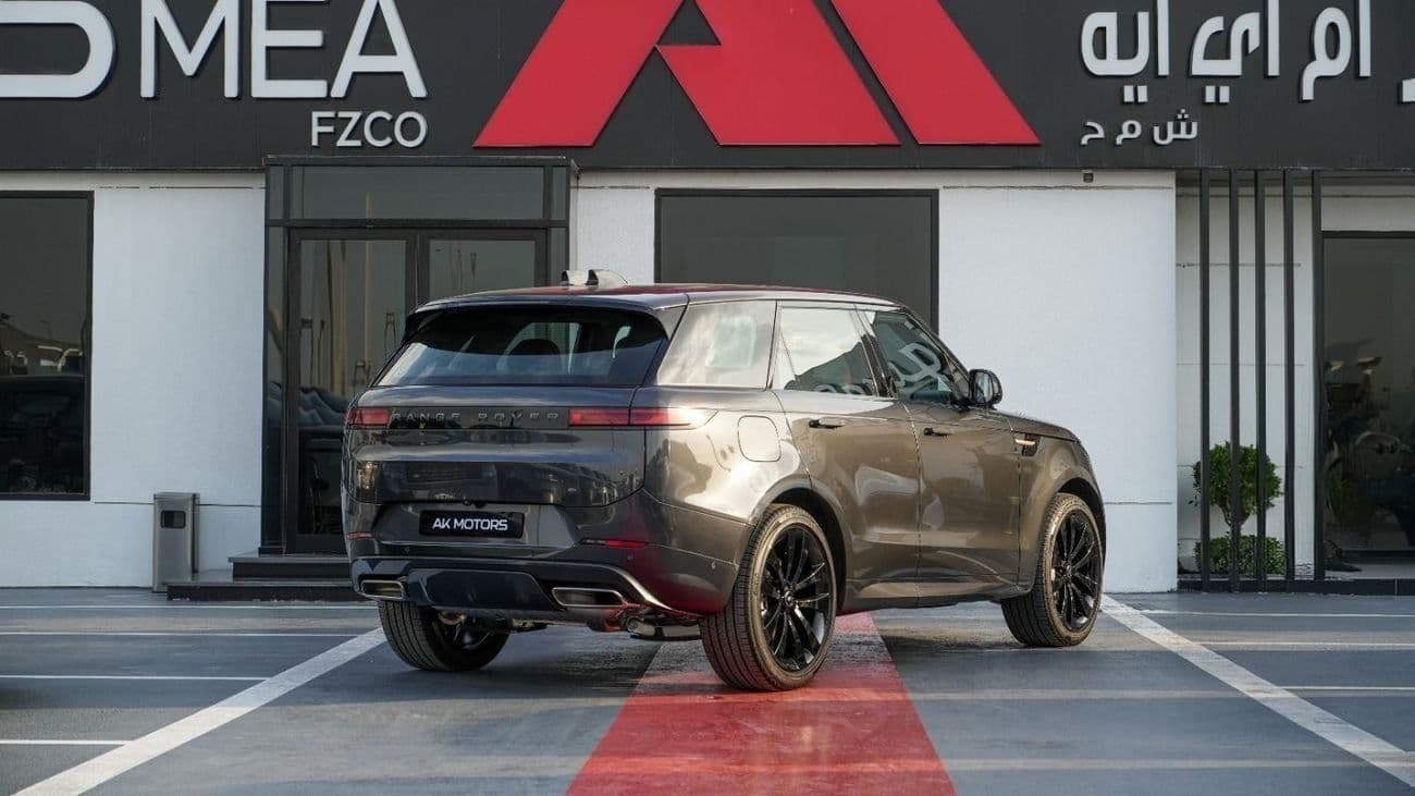 2025 Land Rover Range Rover HSE P400 thumbnail 4
