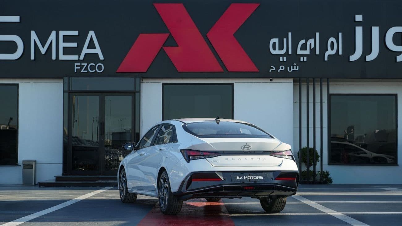 2025 Hyundai Elantra SMART thumbnail 6