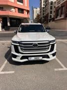 2025 Toyota Land Cruiser thumbnail 3