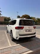2025 Toyota Land Cruiser thumbnail 5