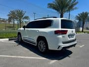 2022 Toyota Land Cruise thumbnail 2
