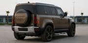2023 Land Rover Defender 110 SE thumbnail 3