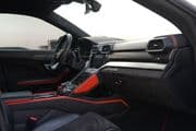 2022 Lamborghini Urus thumbnail 3