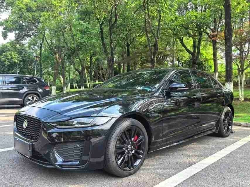2025 Jaguar XE