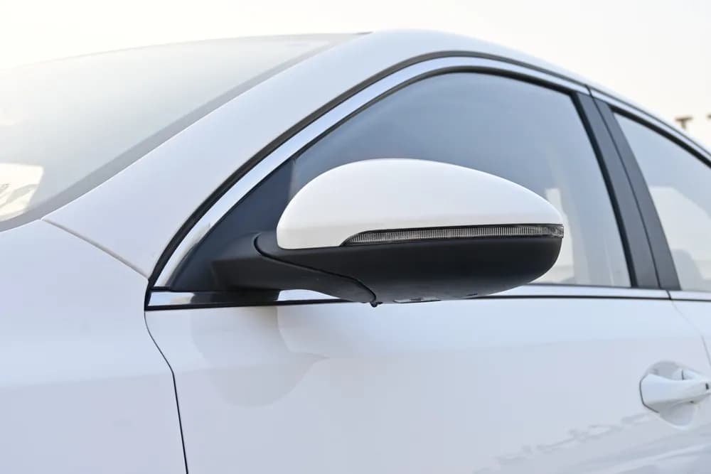 2025 Kia K3 thumbnail 3