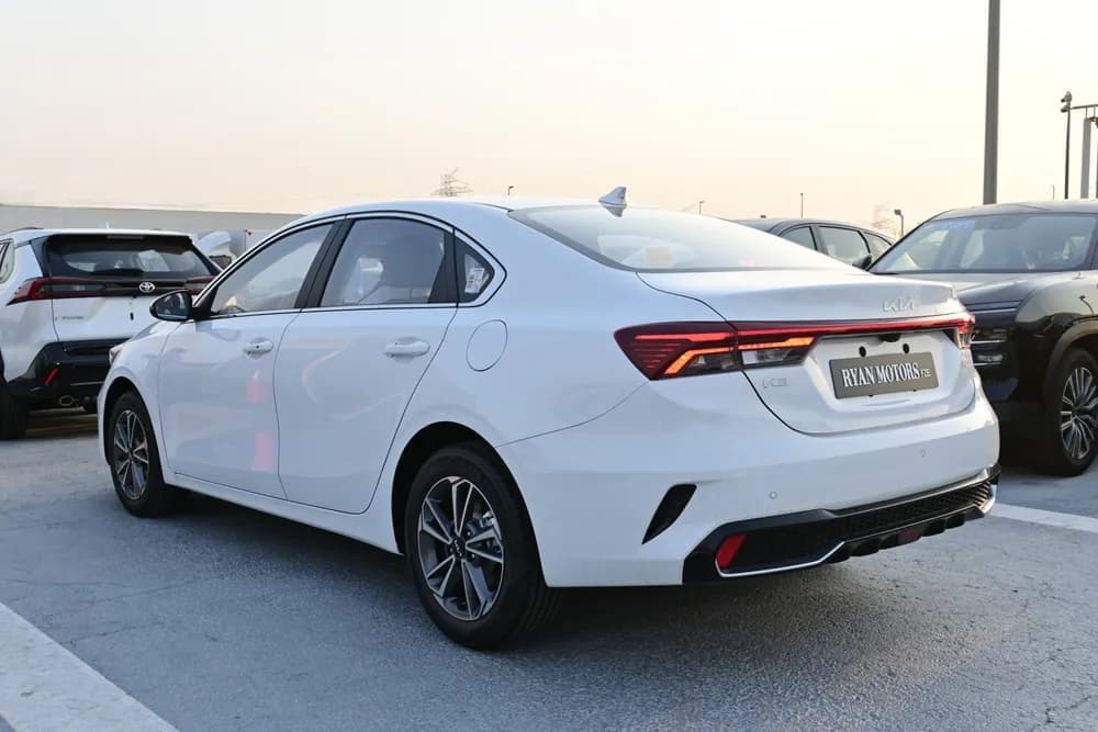 2025 Kia K3 thumbnail 4