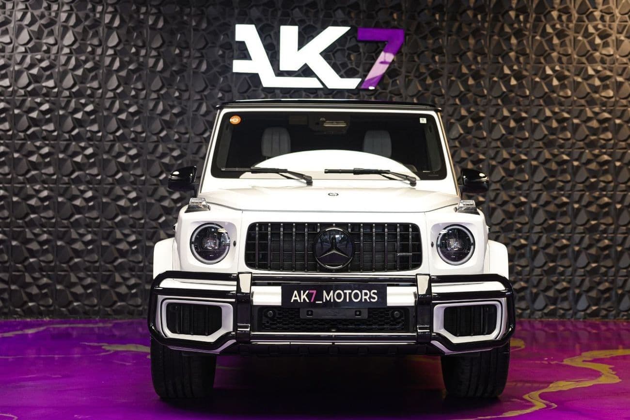 2025 Mercedes Benz G63 AMG STANDARD thumbnail 2