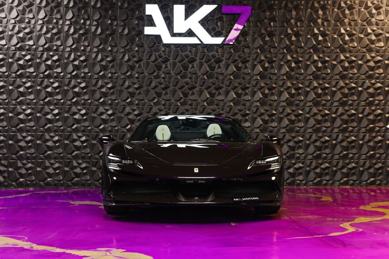 2022 Ferrari SF90 SPIDER thumbnail 2