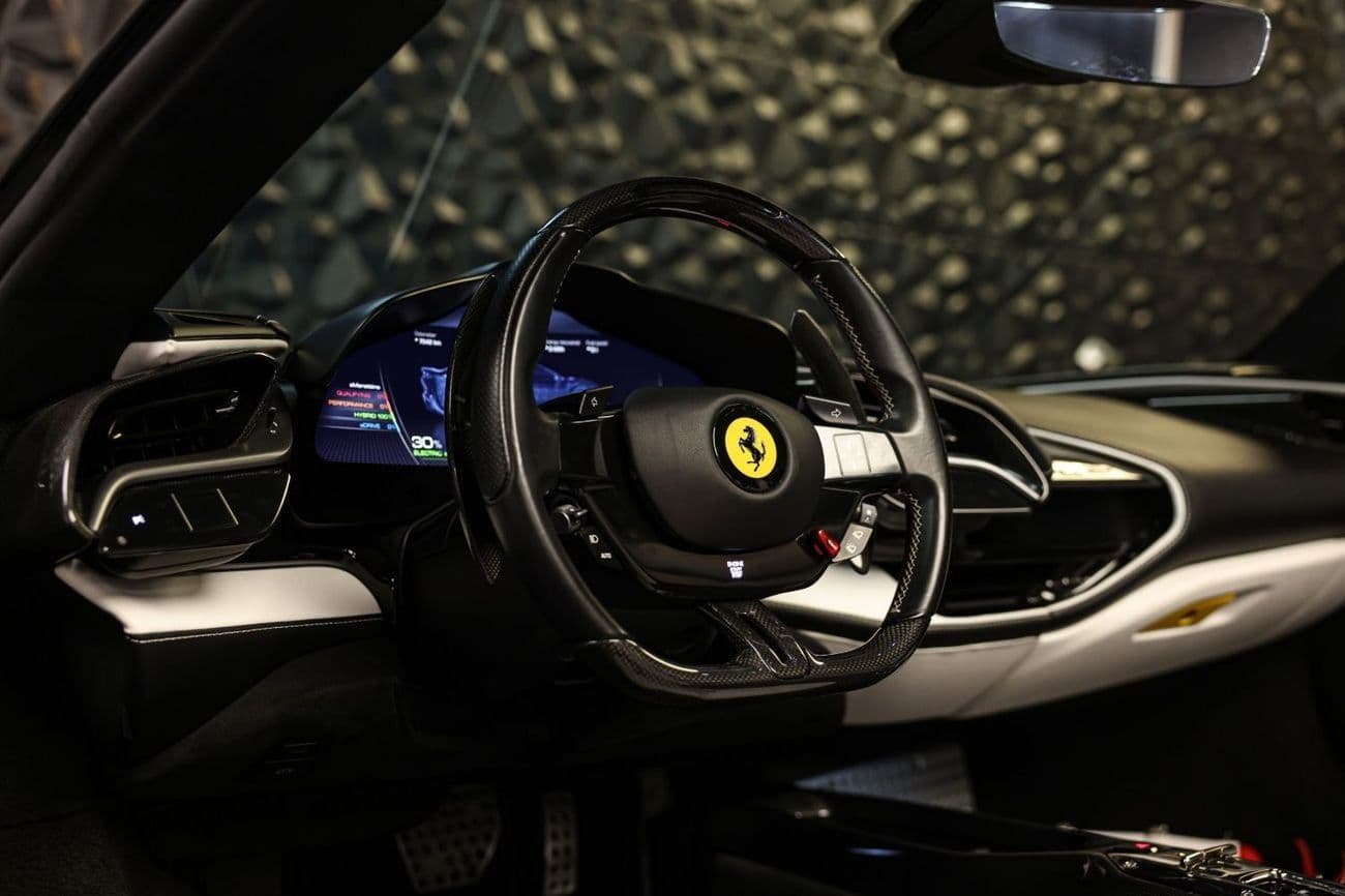 2022 Ferrari SF90 SPIDER thumbnail 8