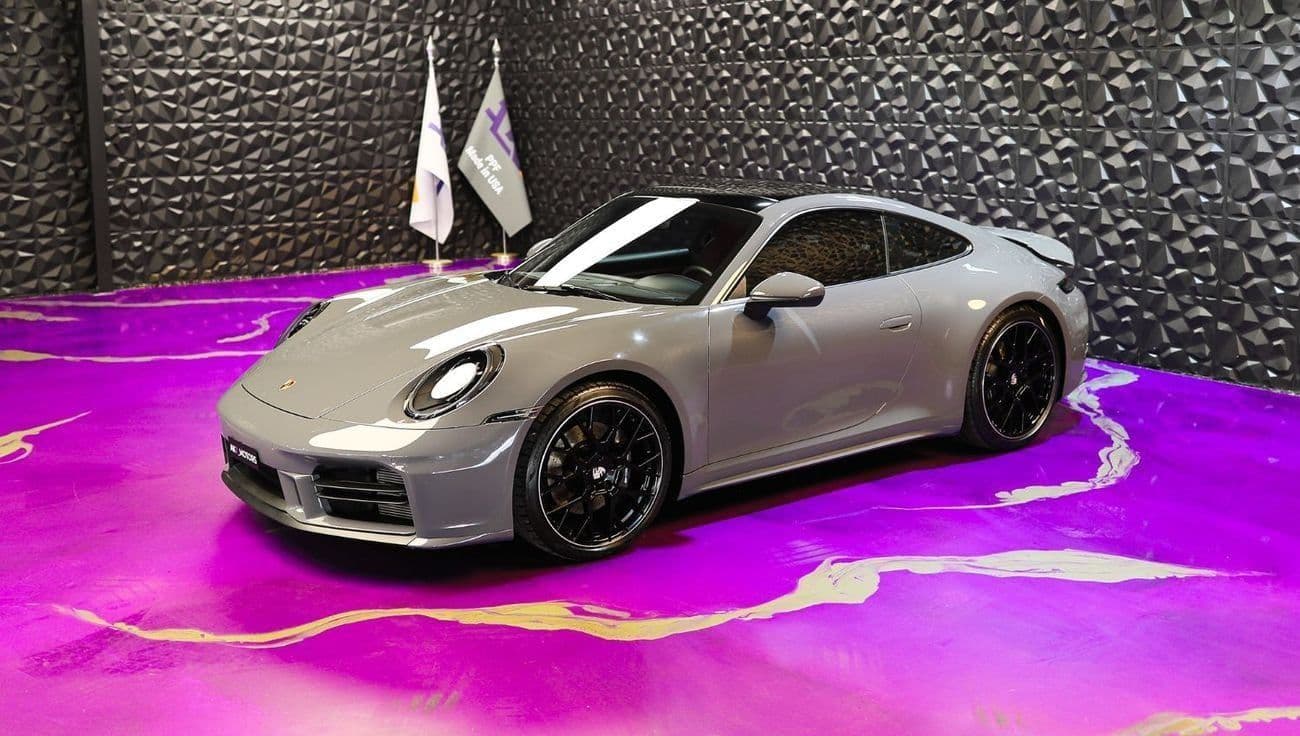 2025 Porsche 911 CARRERA GTS thumbnail 3