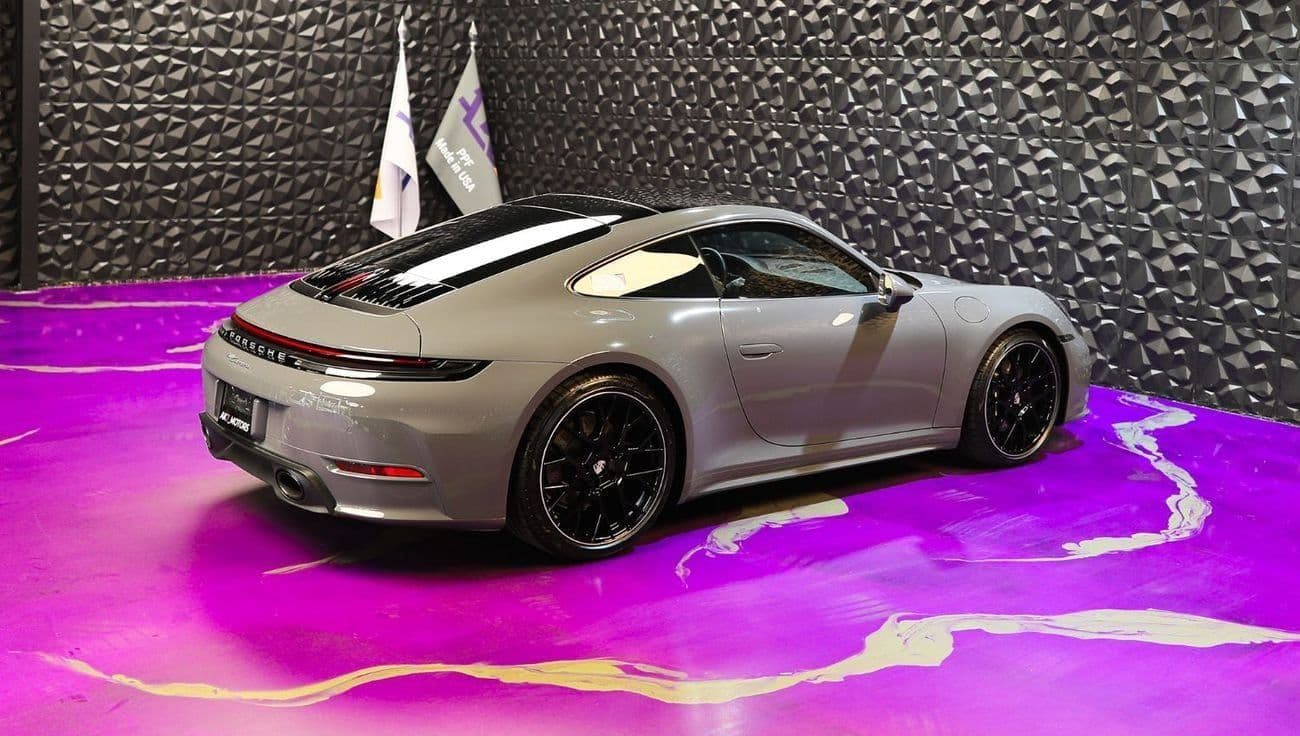 2025 Porsche 911 CARRERA GTS thumbnail 7