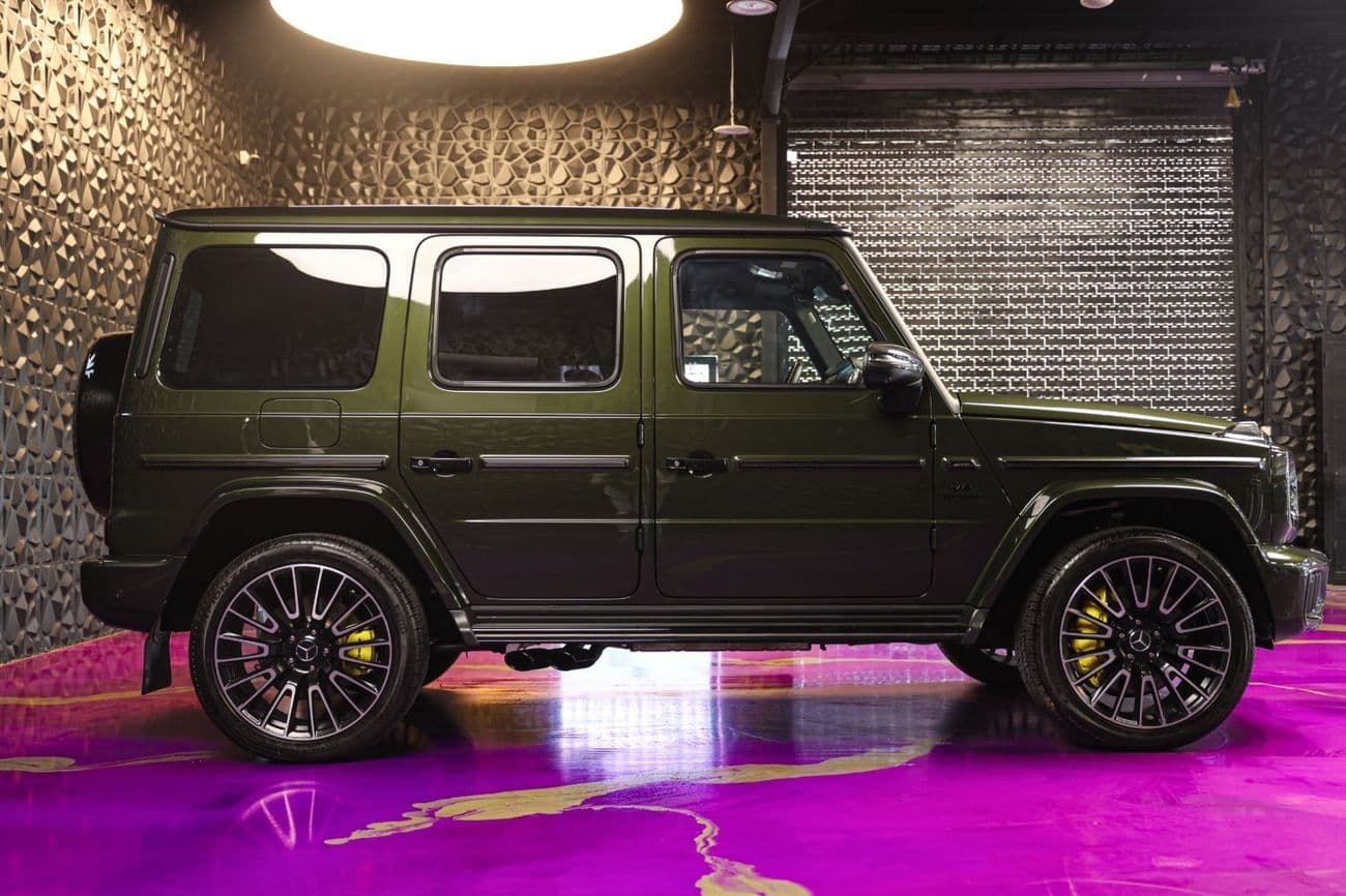 2025 Mercedes Benz G63 AMG STANDARD thumbnail 4