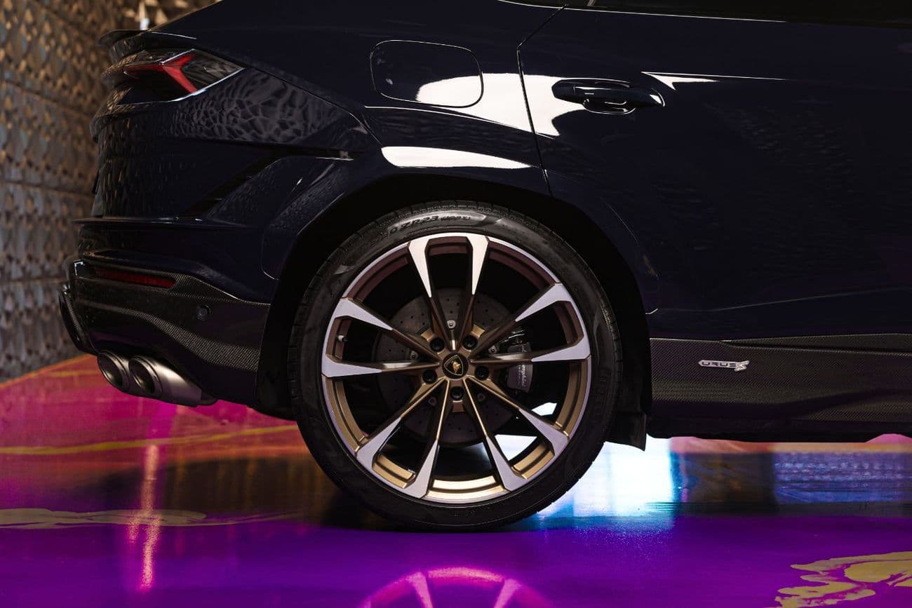 2023 Lamborghini Urus S thumbnail 8