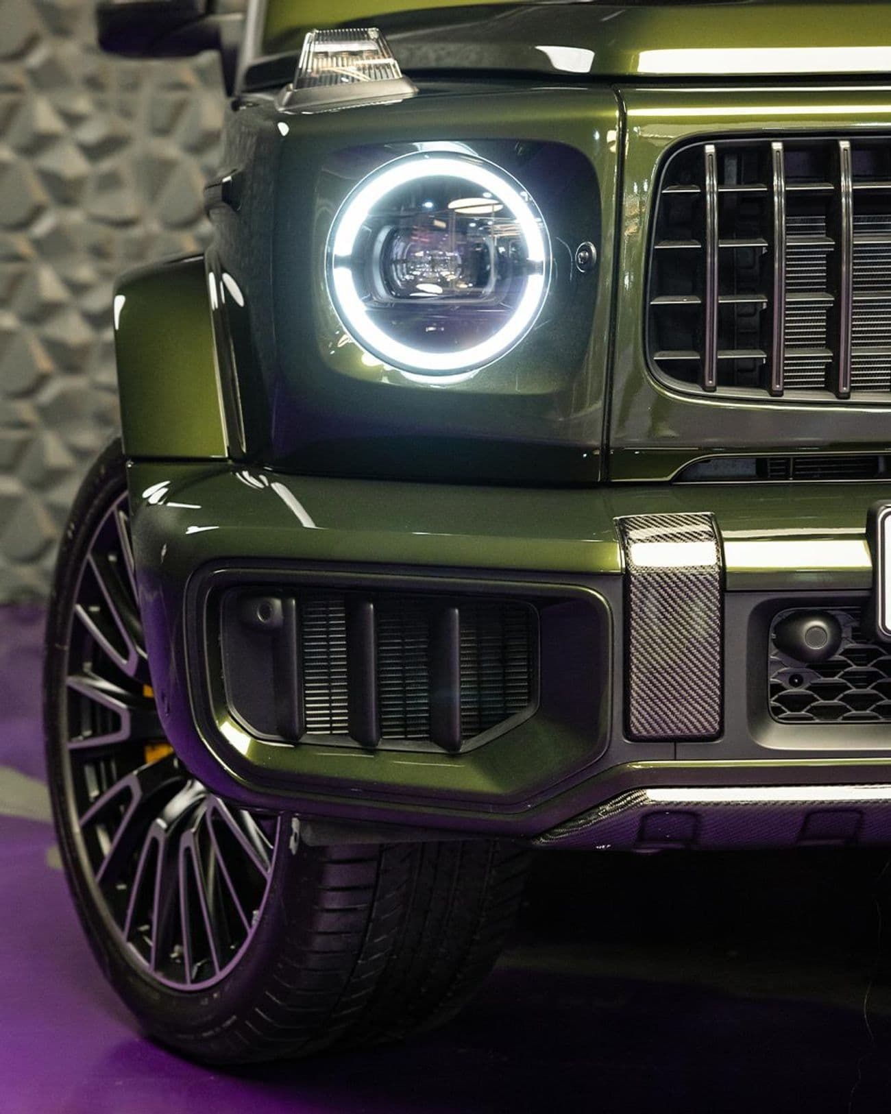 2026 Mercedes Benz G63 AMG STANDARD thumbnail 3