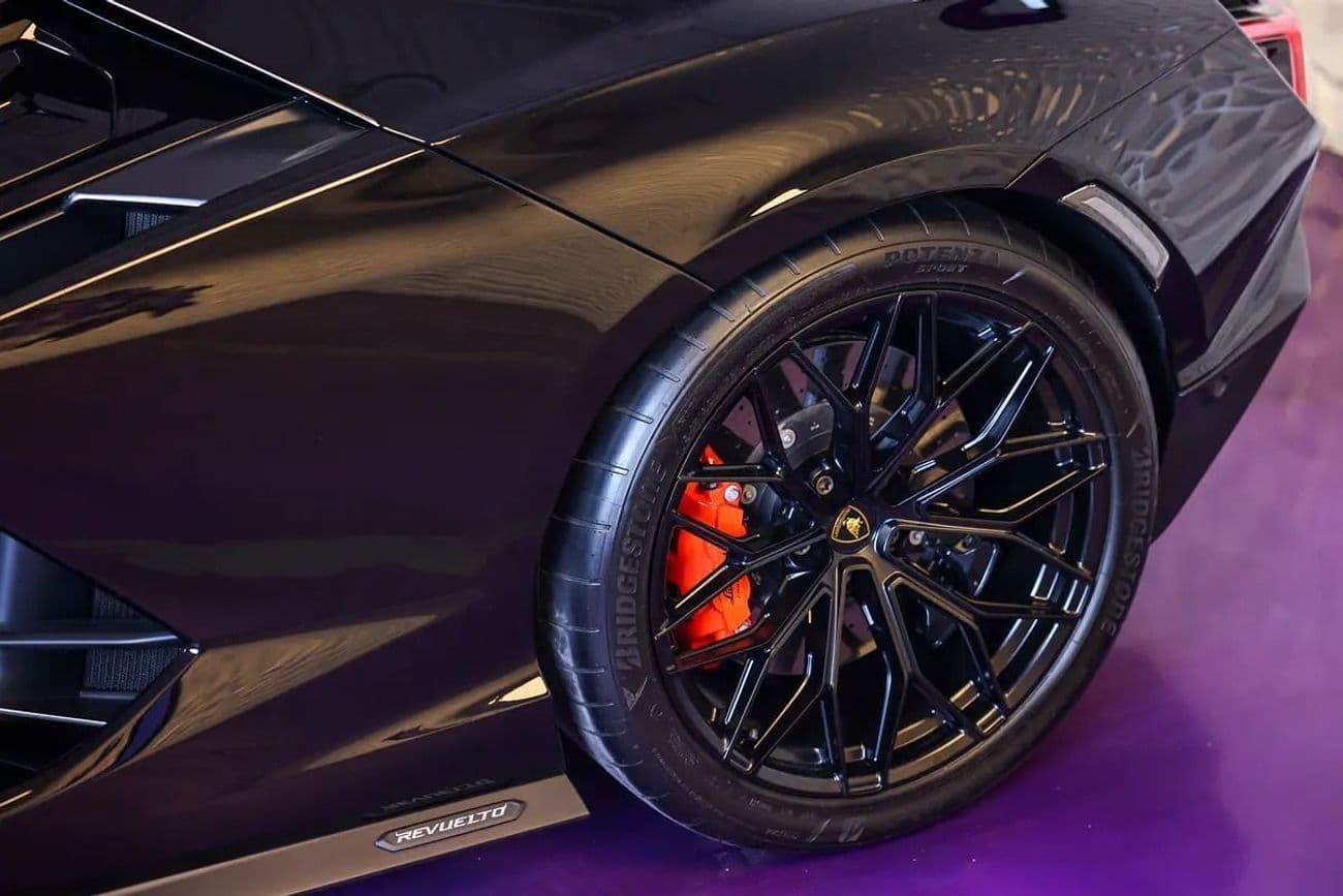 2024 Lamborghini Revuelto SPORTIVA thumbnail 8