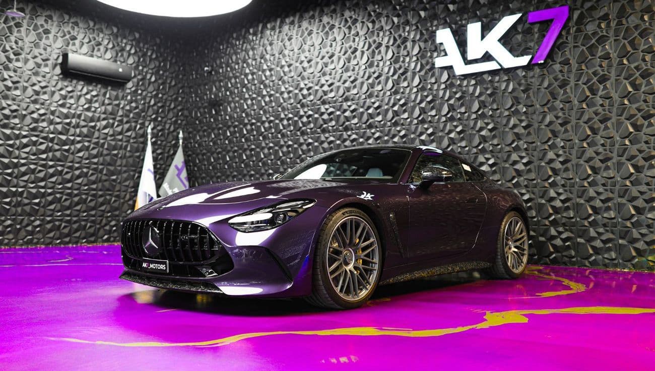 2025 Mercedes Benz AMG GT 63 thumbnail 3