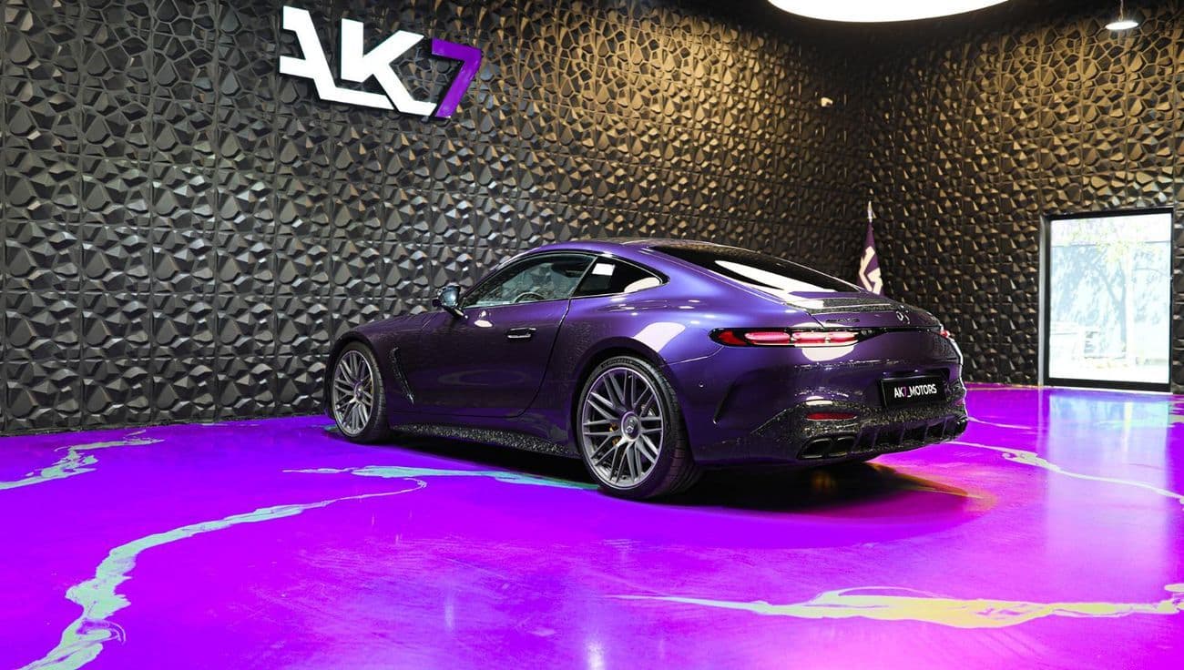 2025 Mercedes Benz AMG GT 63 thumbnail 4