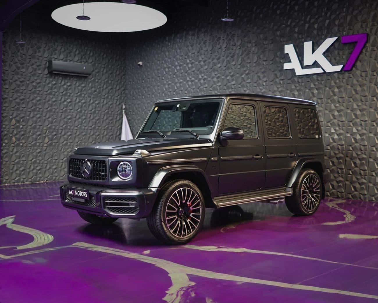 2024 Mercedes Benz G63 AMG STANDARD thumbnail 2