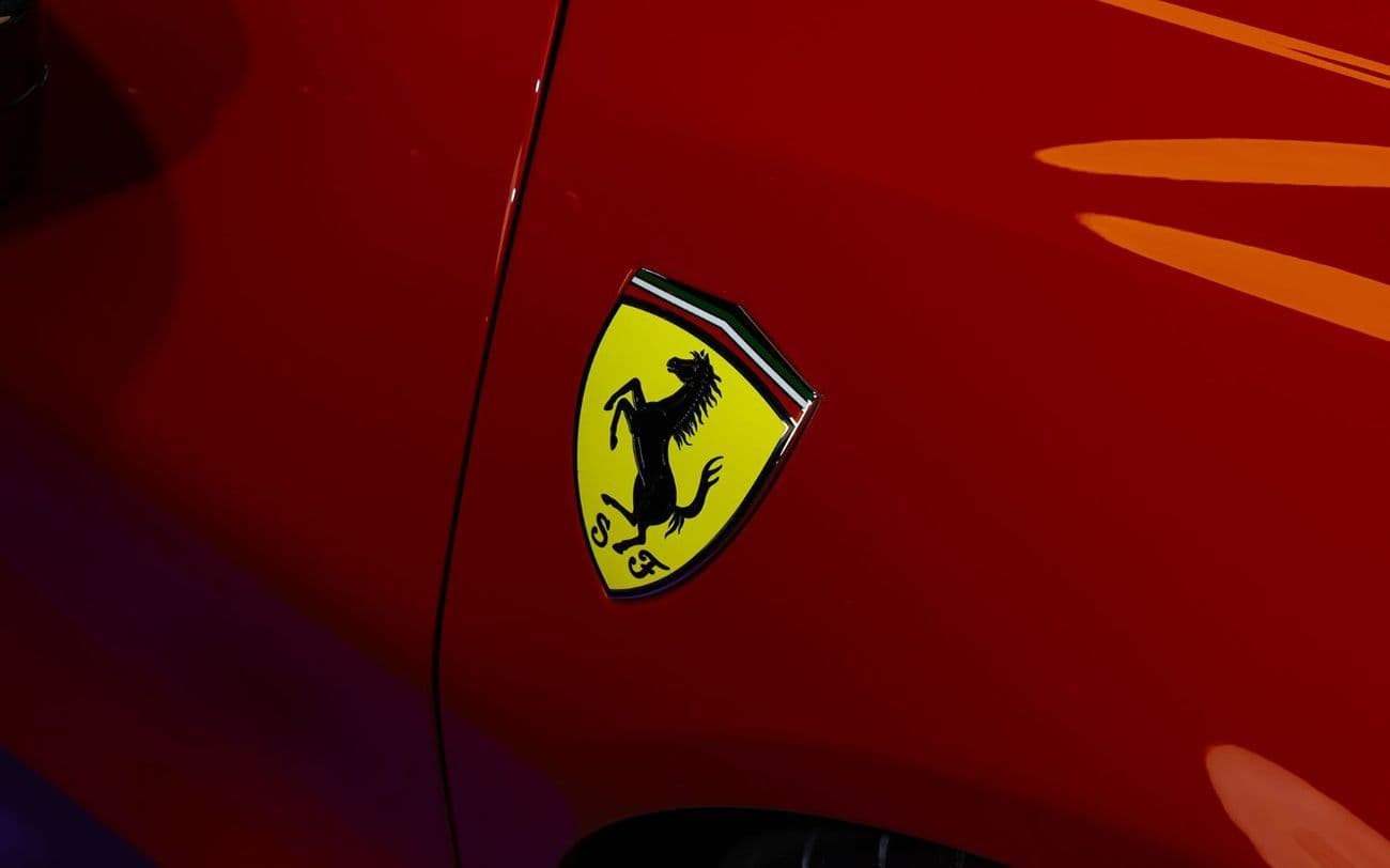 2024 Ferrari SF90 SPIDER thumbnail 5