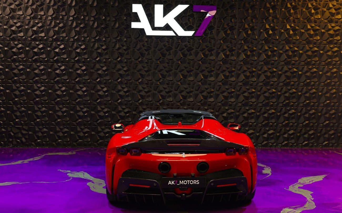 2024 Ferrari SF90 SPIDER thumbnail 7