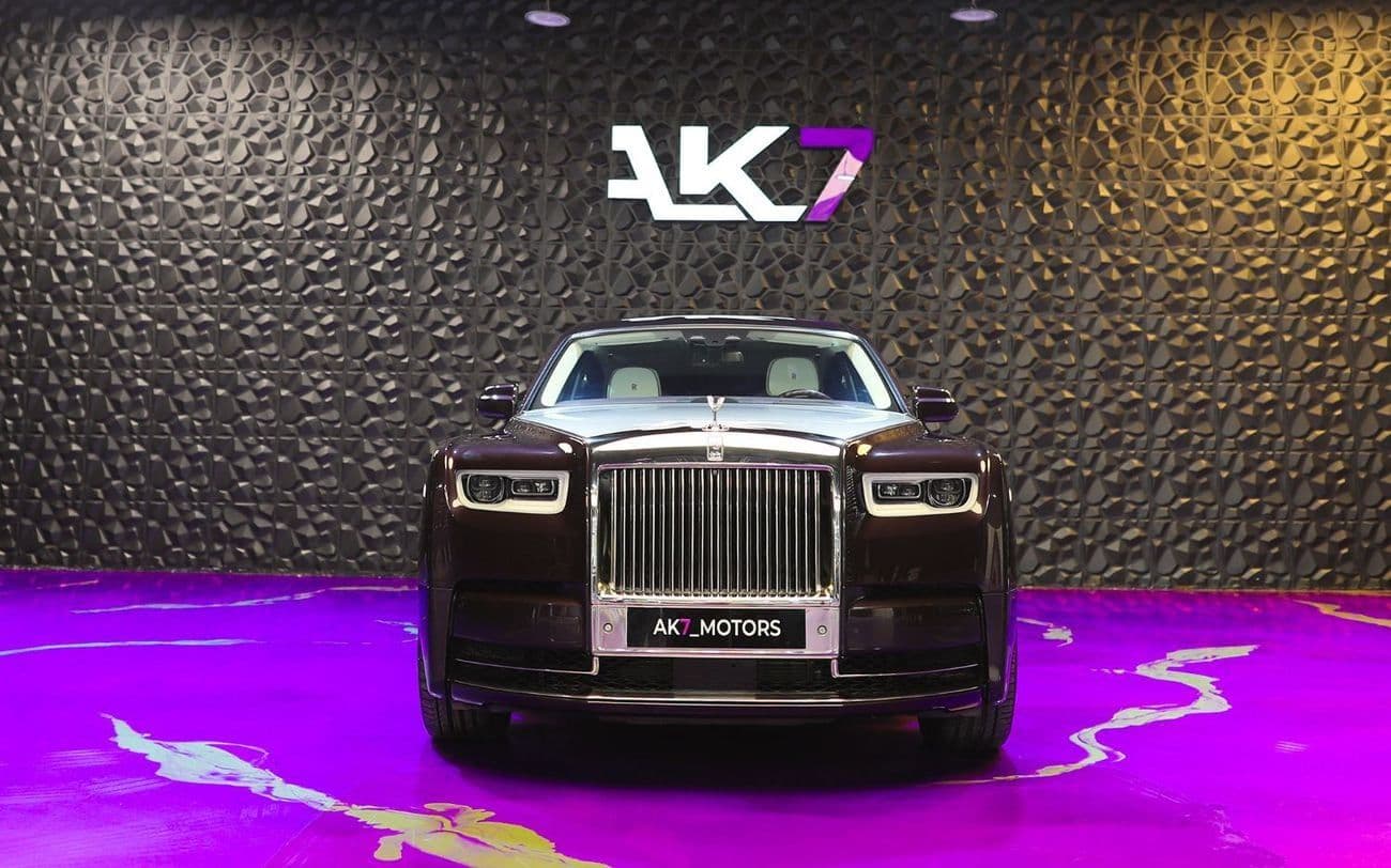 2019 Rolls Royce Phantom STANDARD thumbnail 2