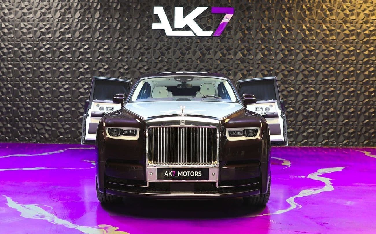 2019 Rolls Royce Phantom STANDARD thumbnail 3