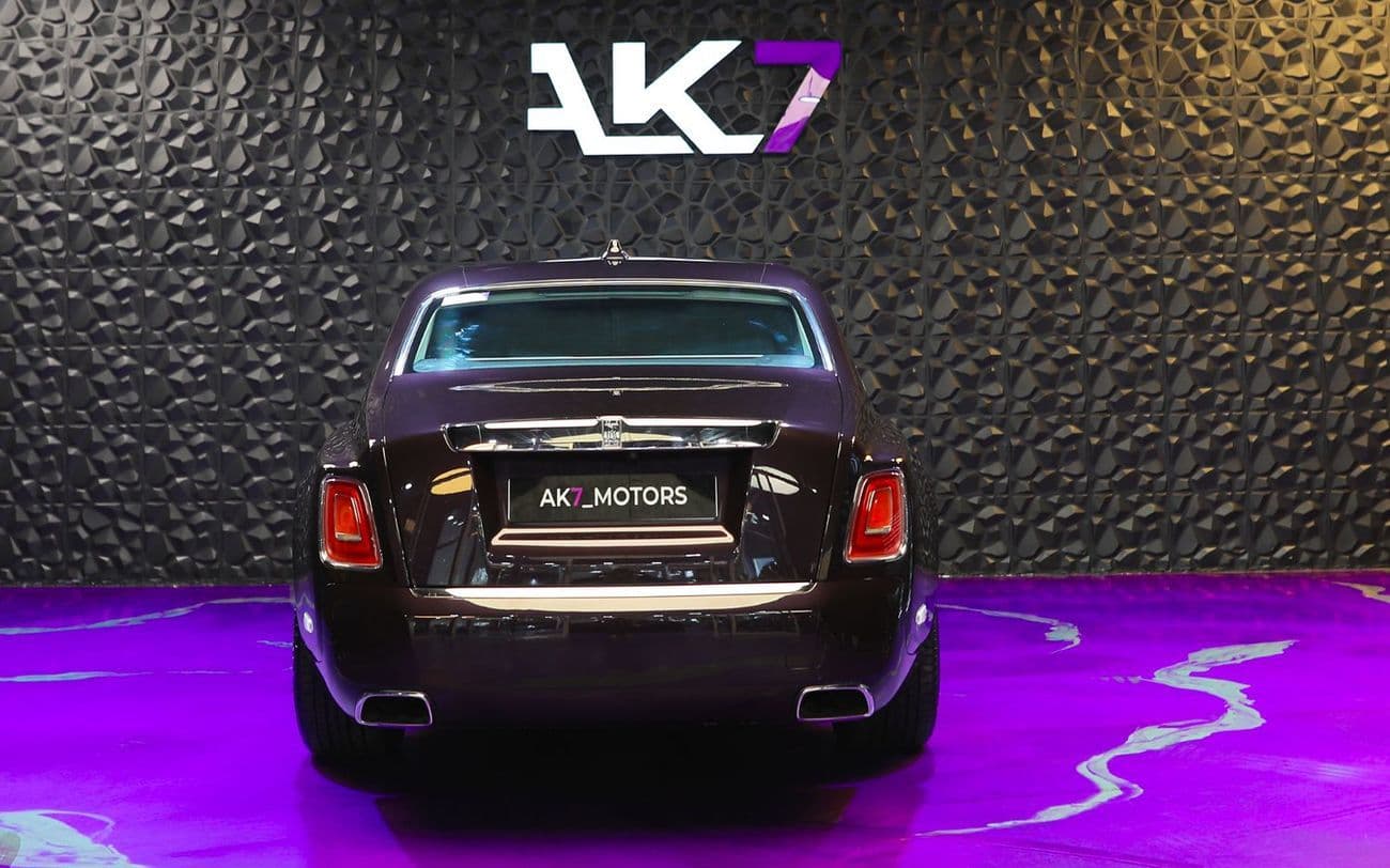 2019 Rolls Royce Phantom STANDARD thumbnail 6