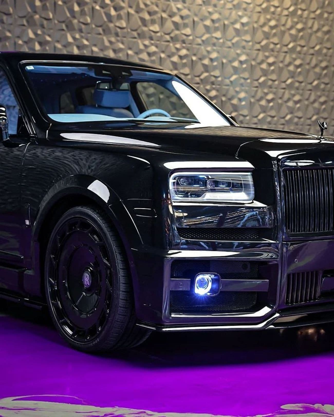 2020 Rolls Royce Cullinan BLACK BADGE thumbnail 3