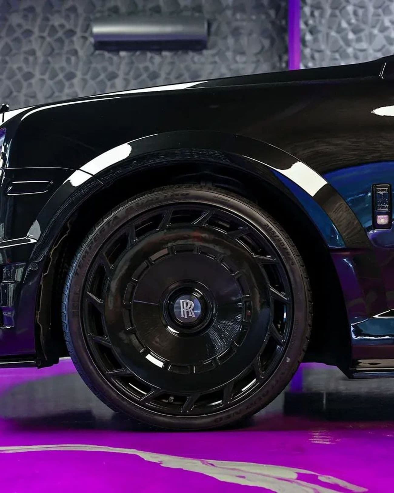2020 Rolls Royce Cullinan BLACK BADGE thumbnail 7