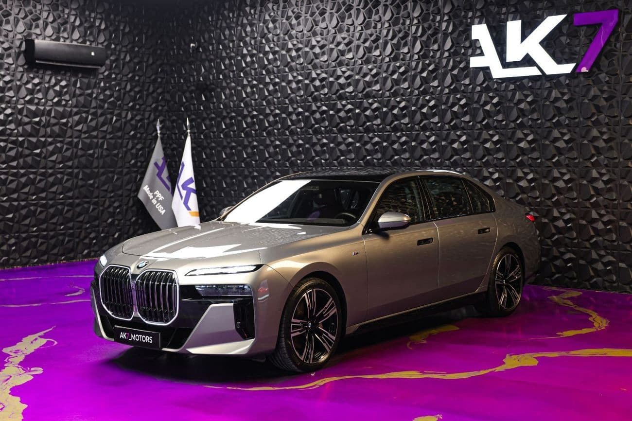 2023 BMW 740i M SPORT thumbnail 4