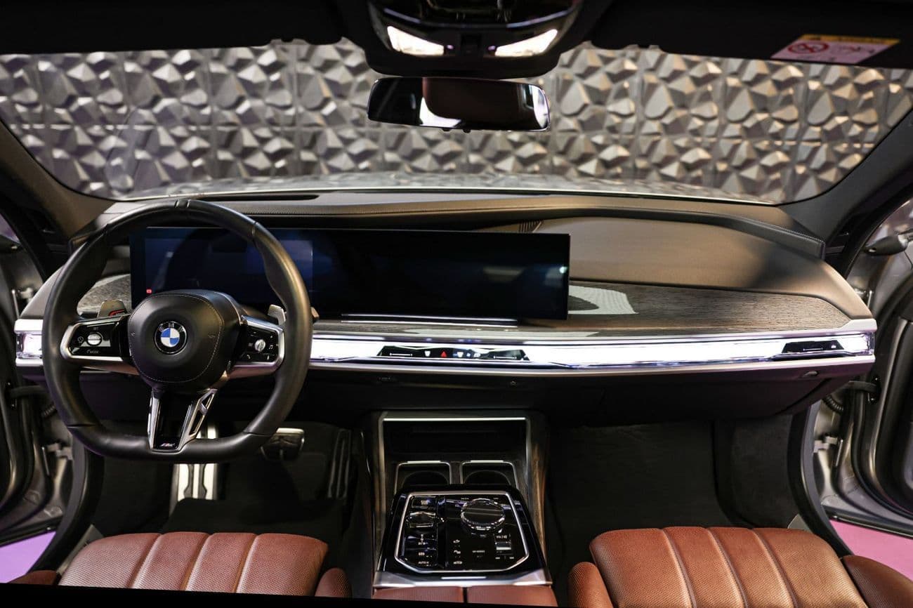 2023 BMW 740i M SPORT thumbnail 8