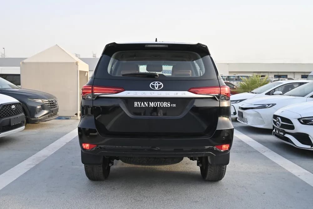 2025 Toyota Fortuner thumbnail 5