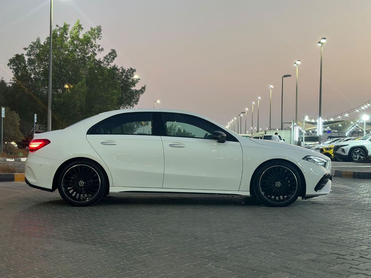 2026 Mercedes Benz A200 PREMIUM PLUS thumbnail 7