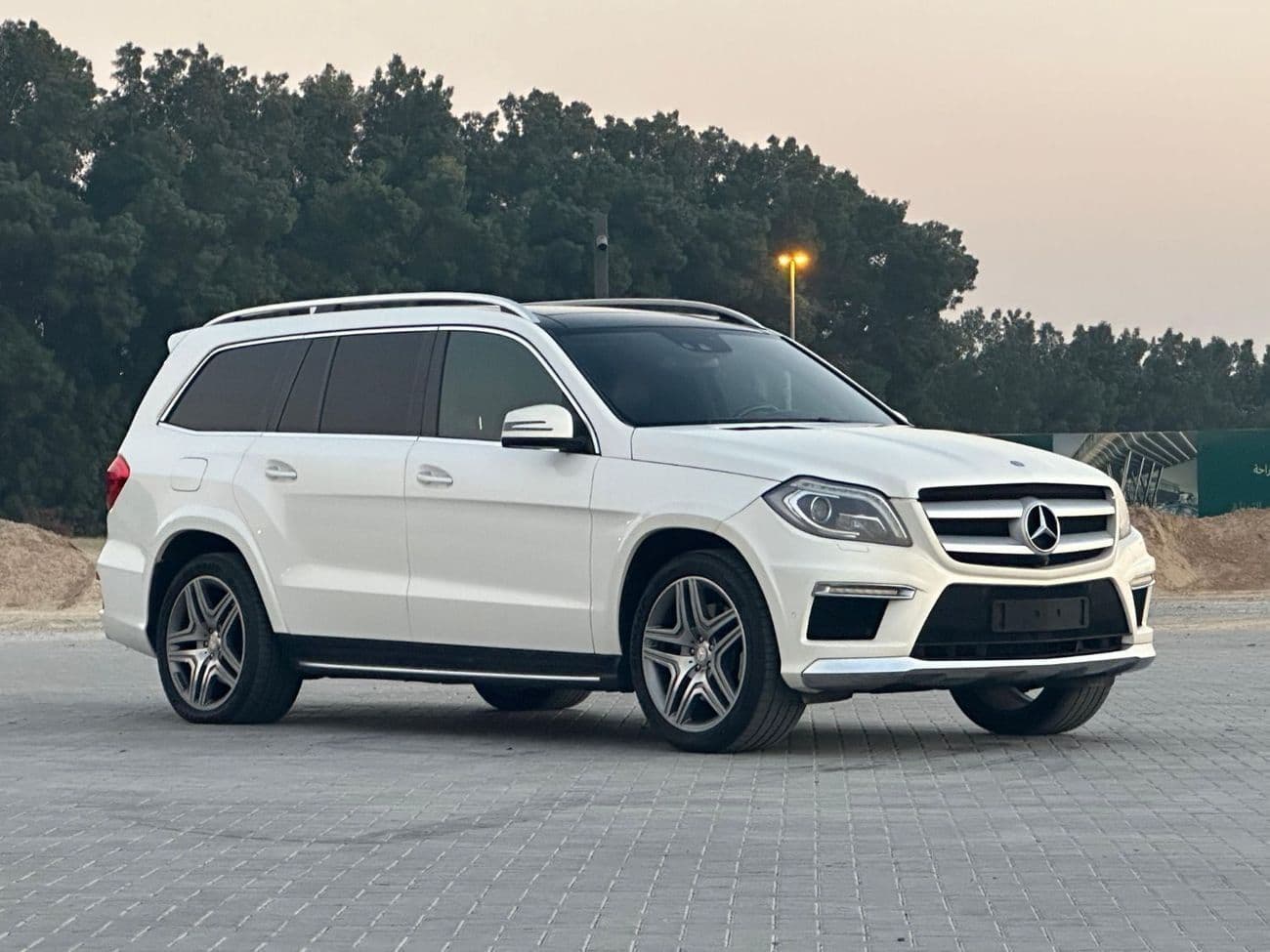 2014 Mercedes Benz GL500 STANDARD thumbnail 5