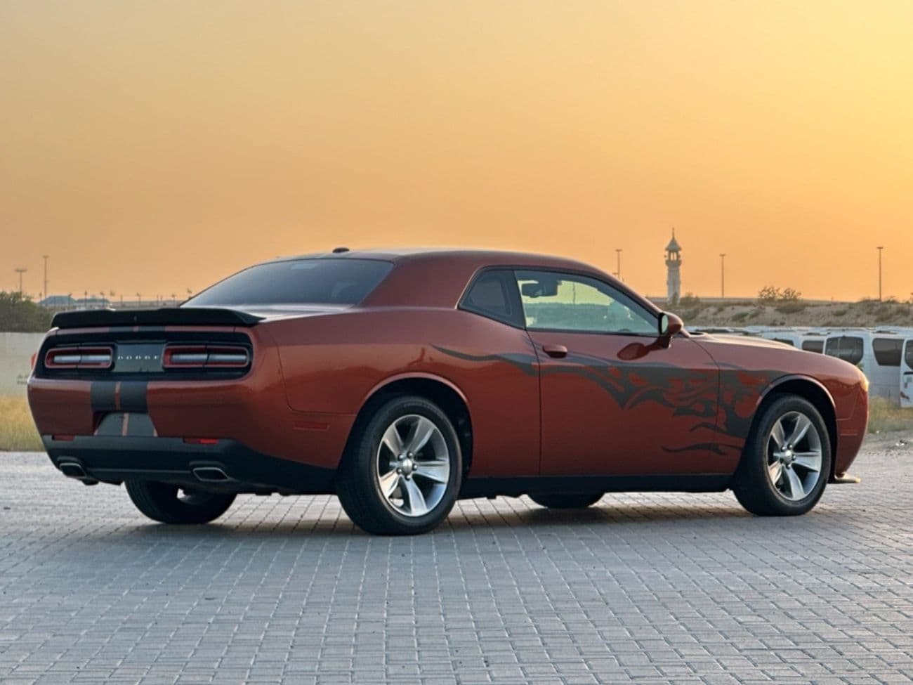 2020 Dodge Challenger SXT thumbnail 4