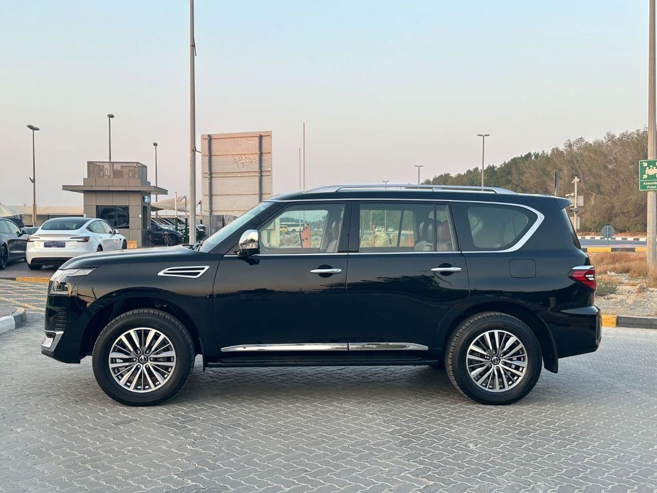 2021 Nissan Patrol SE PLATINUM CITY thumbnail 6