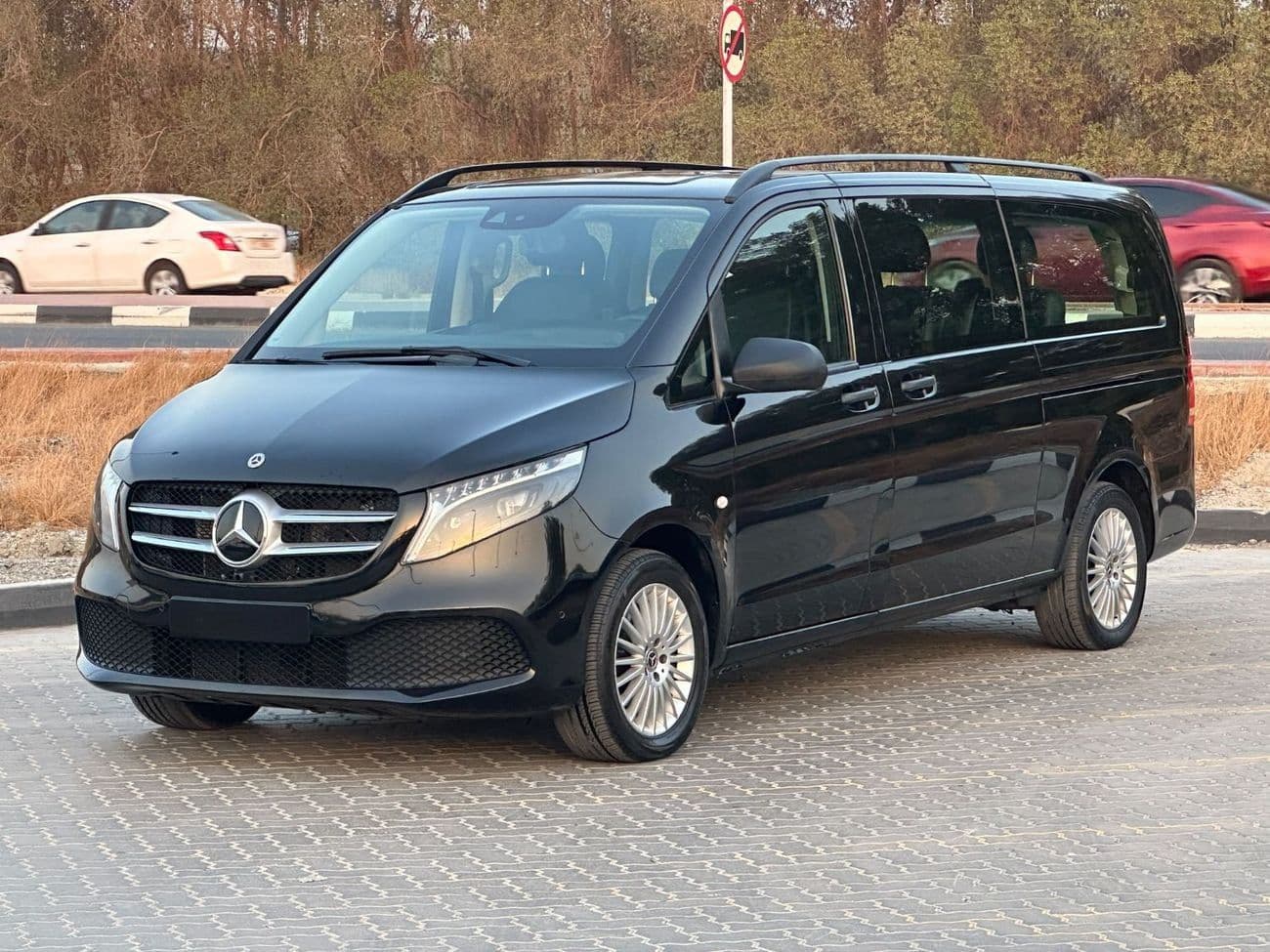 2024 Mercedes Benz Vito TOURER SELECT thumbnail 3