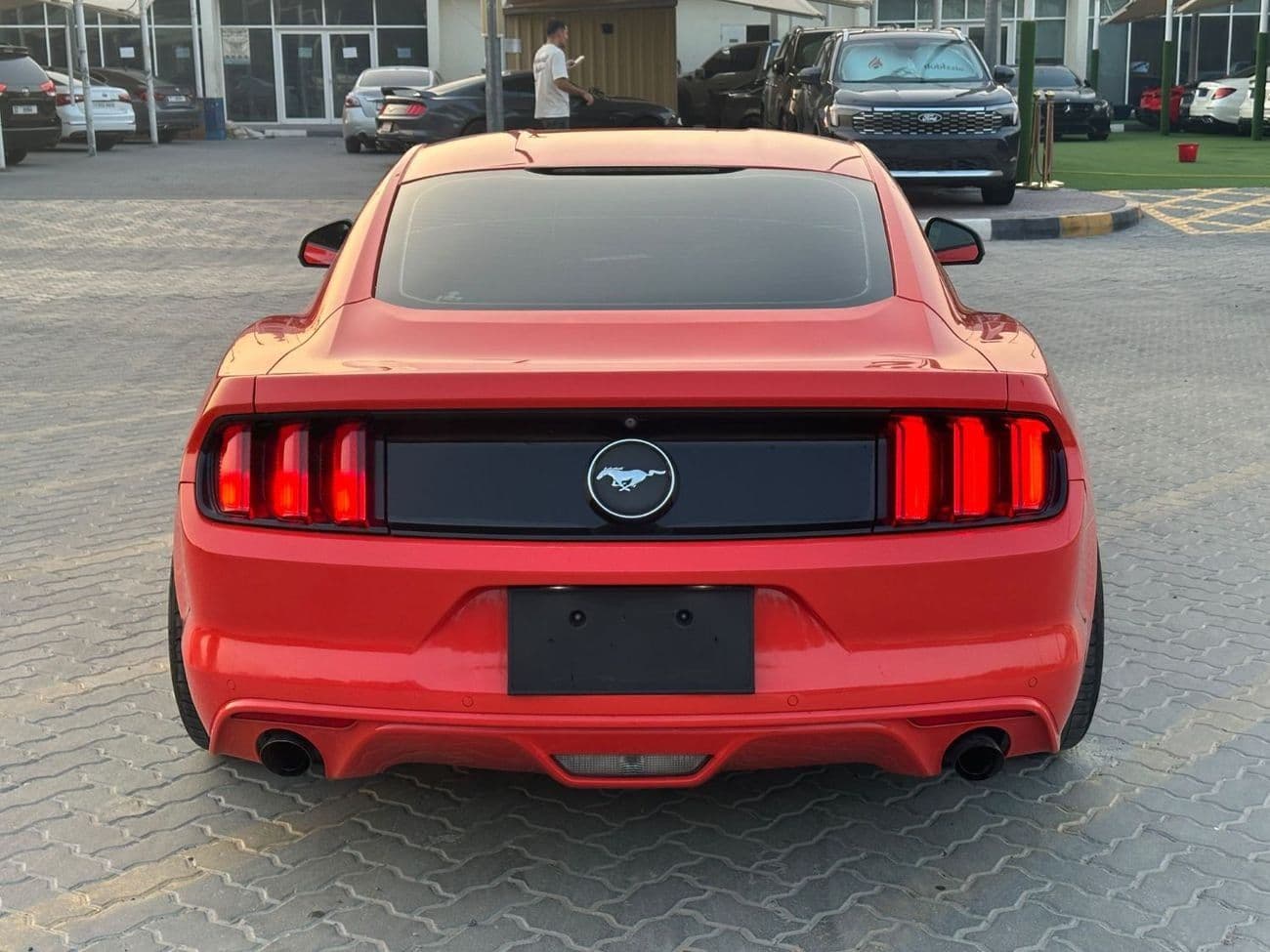 2015 Ford Mustang STANDARD thumbnail 8