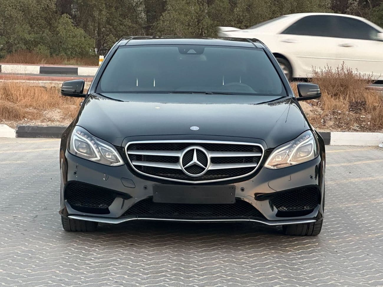 2014 Mercedes Benz E300 AVANTGARDE SPORT thumbnail 2