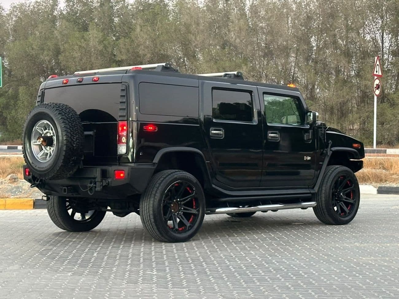 2005 Hummer H2 STANDARD thumbnail 8