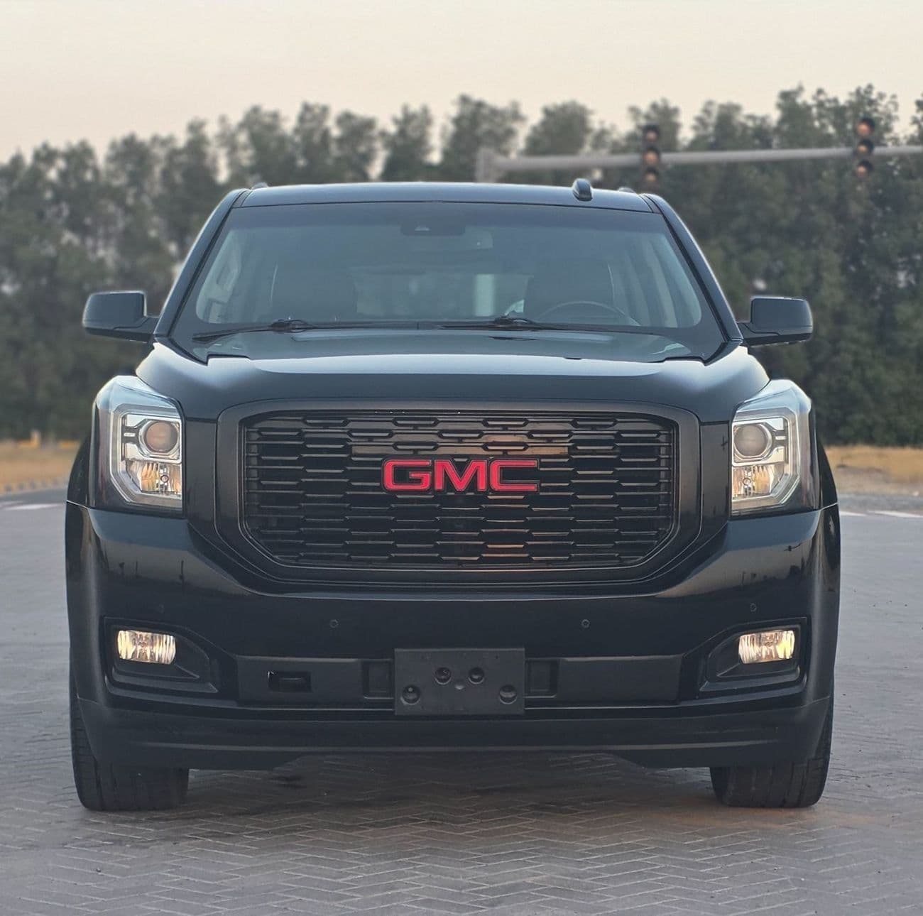 2018 GMC Yukon DENALI PWR STEPS