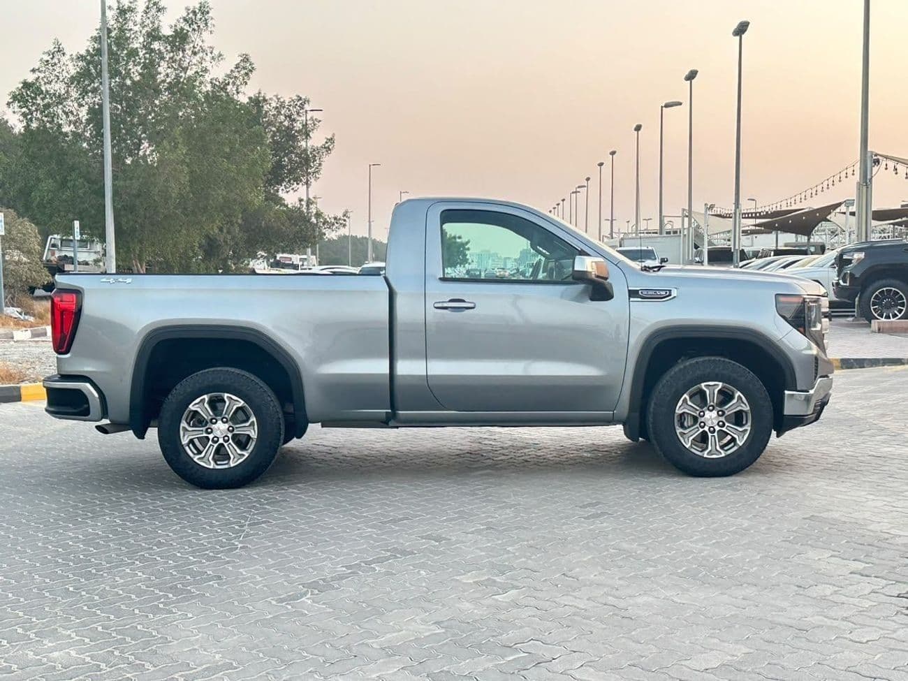 2023 GMC Sierra 1500 REGULAR CAB SLE thumbnail 6