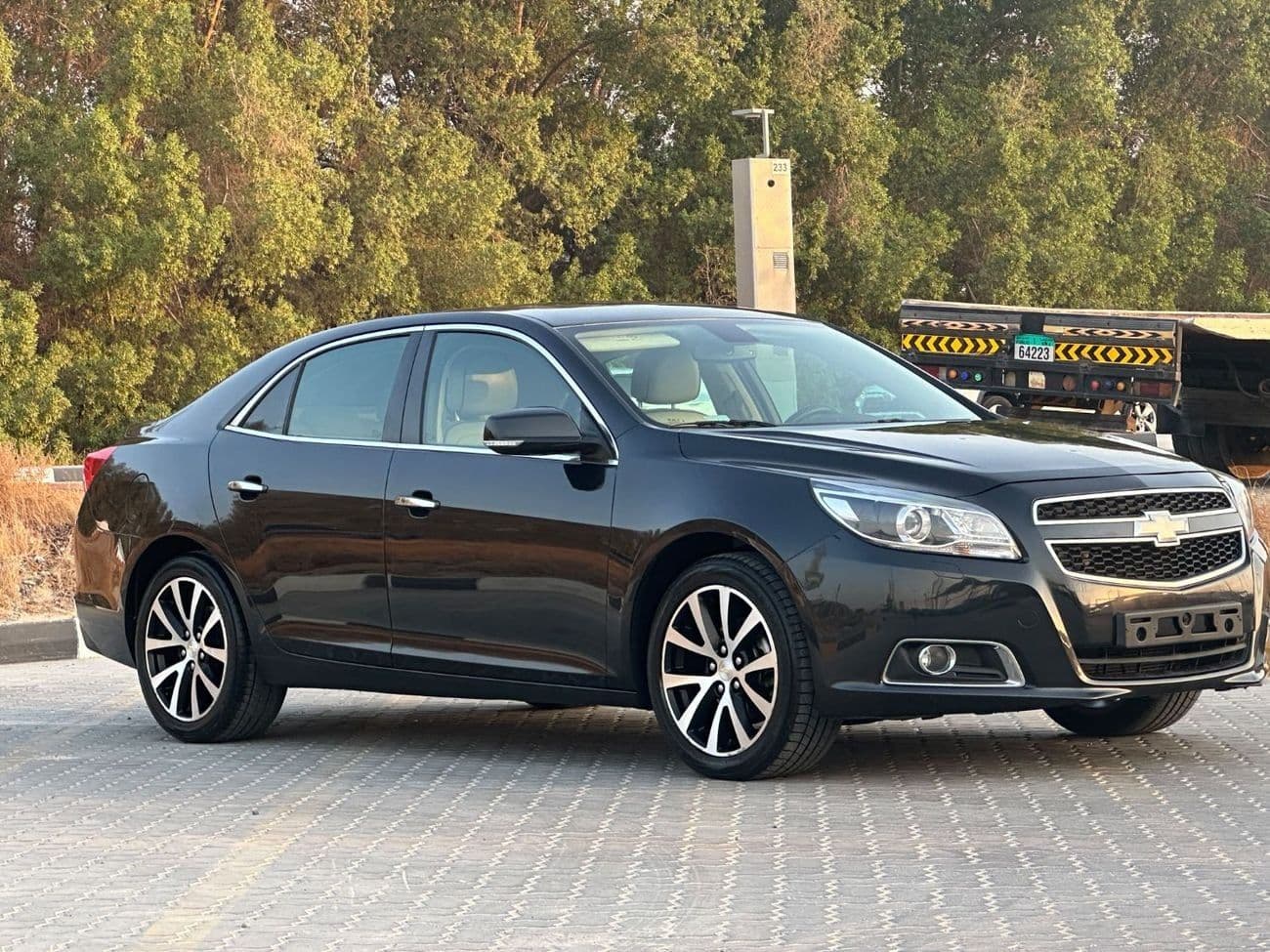 2016 Chevrolet Malibu LTZ thumbnail 5
