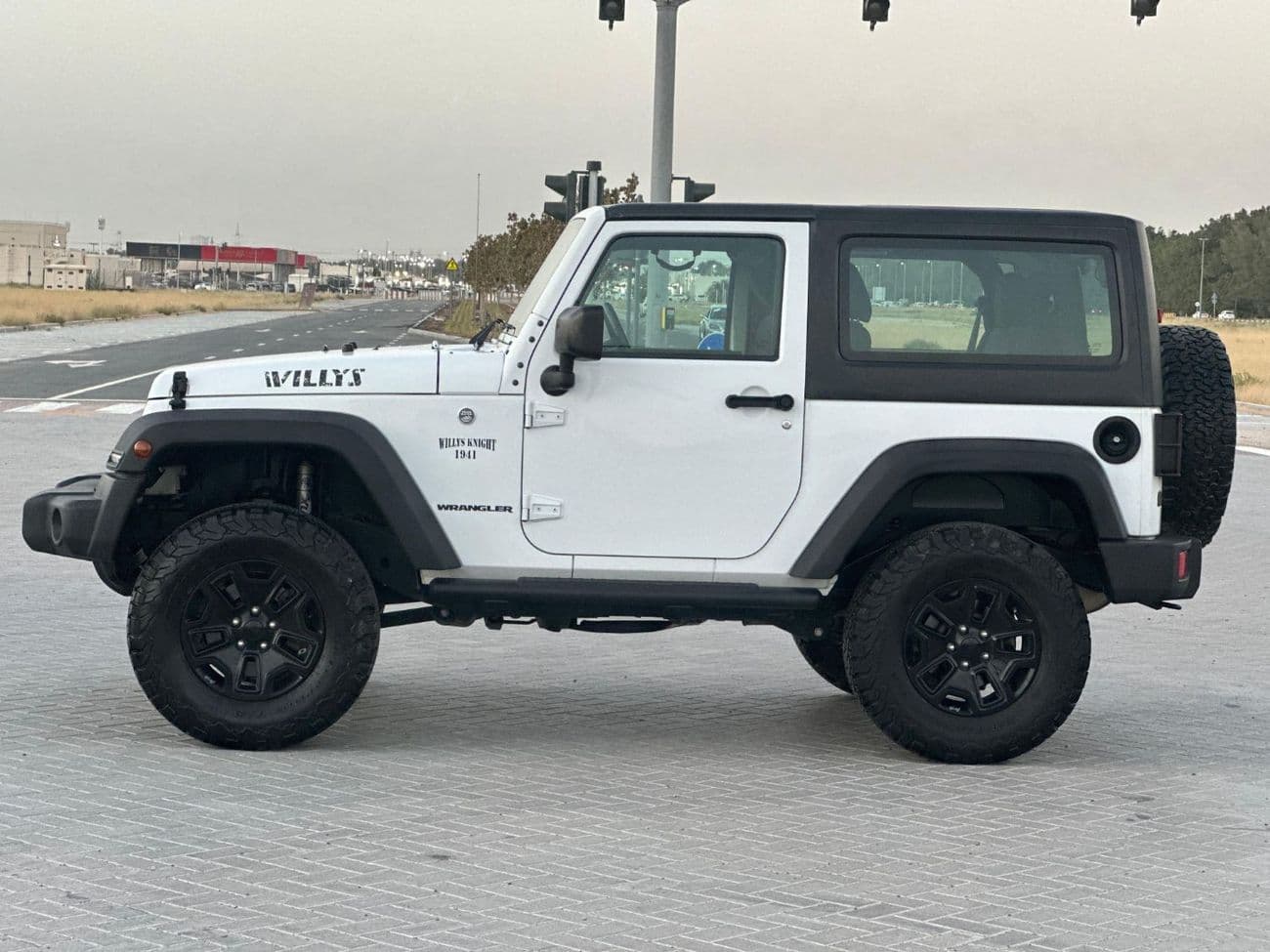 2017 Jeep Wrangler WILLYS WHEELER thumbnail 7