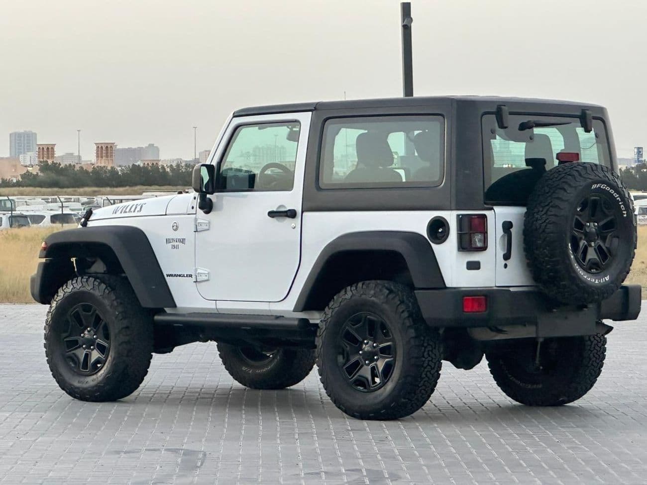 2017 Jeep Wrangler WILLYS WHEELER thumbnail 5