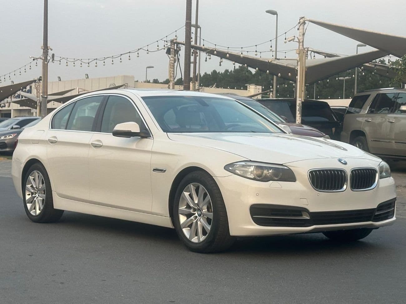 2014 BMW 520i EXCLUSIVE