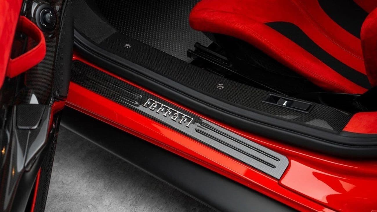 2019 Ferrari 488 Pista High Spec thumbnail 7