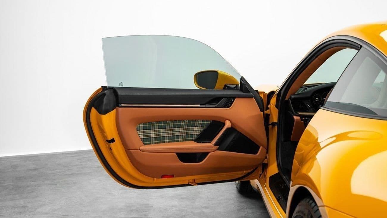 2024 Porsche 911 CARRERA T thumbnail 6