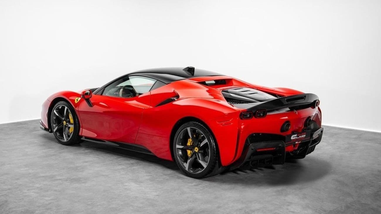 2022 Ferrari SF90 STRADALE thumbnail 2